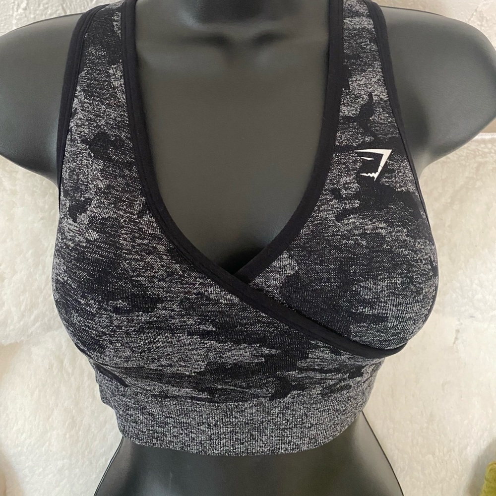 GYMSHARK 🦈 CAMO SPORTS BRA